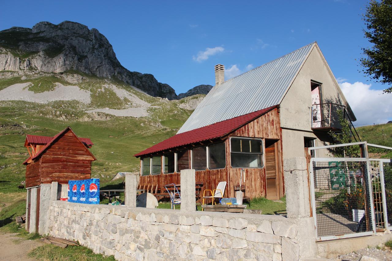 Rural Household Minic - Kapetanovo Jezero Hostel Kolašin Buitenkant foto