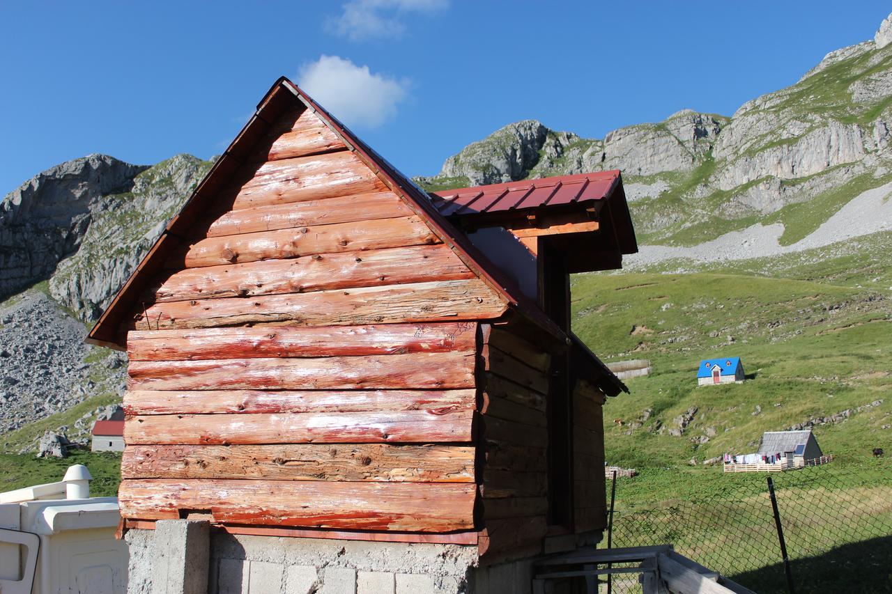 Rural Household Minic - Kapetanovo Jezero Hostel Kolašin Buitenkant foto