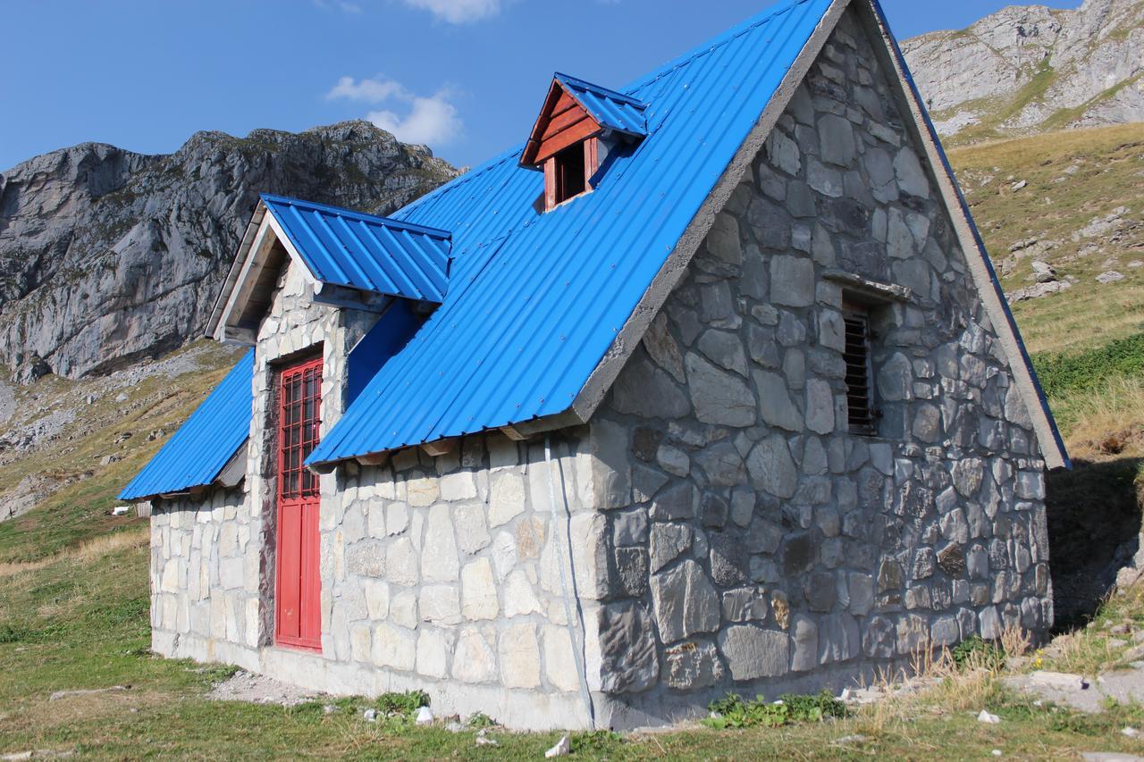 Rural Household Minic - Kapetanovo Jezero Hostel Kolašin Buitenkant foto