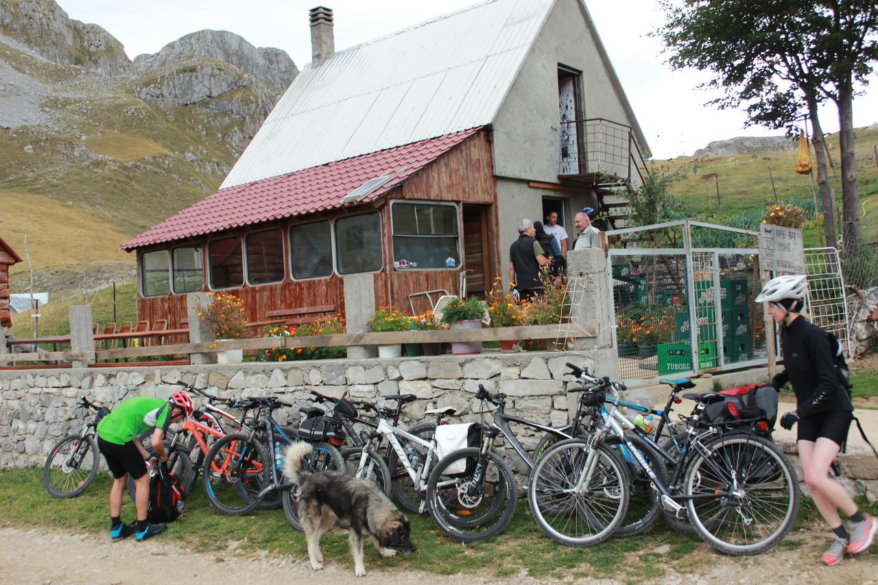 Rural Household Minic - Kapetanovo Jezero Hostel Kolašin Buitenkant foto